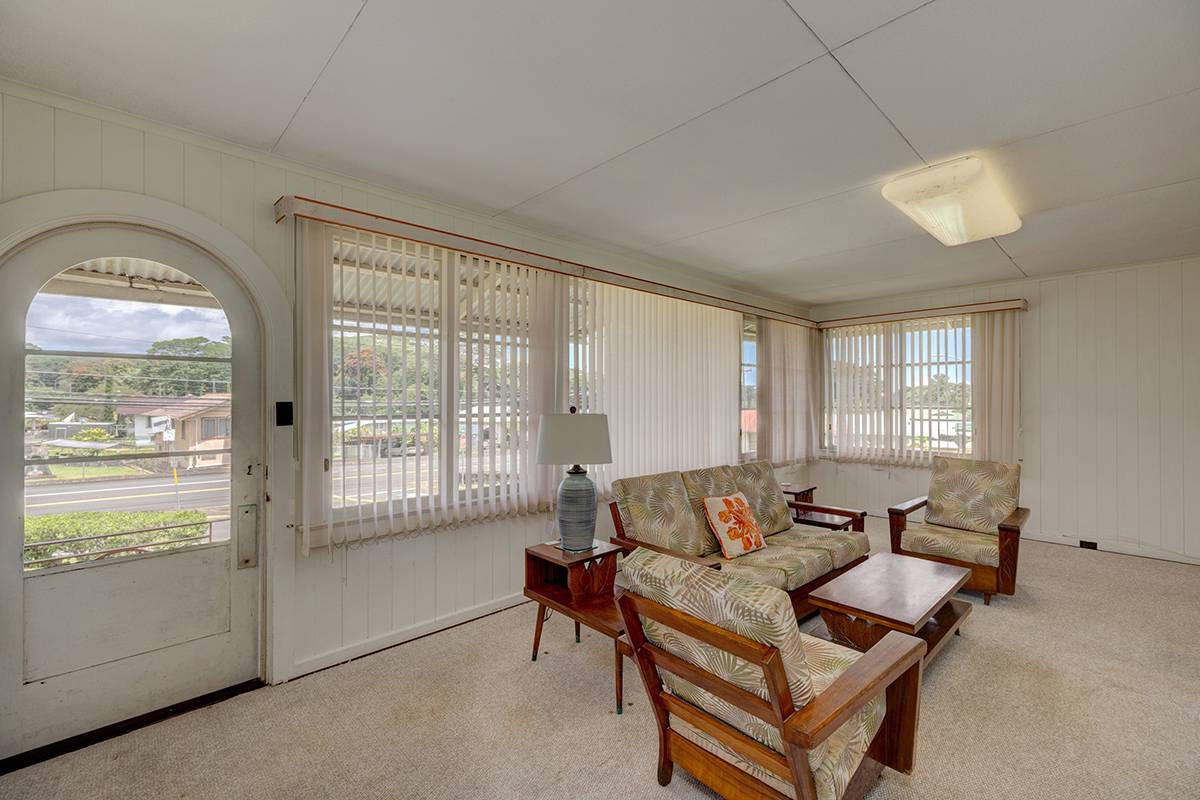275 PUNAHELE ST, Hilo, HI 96720