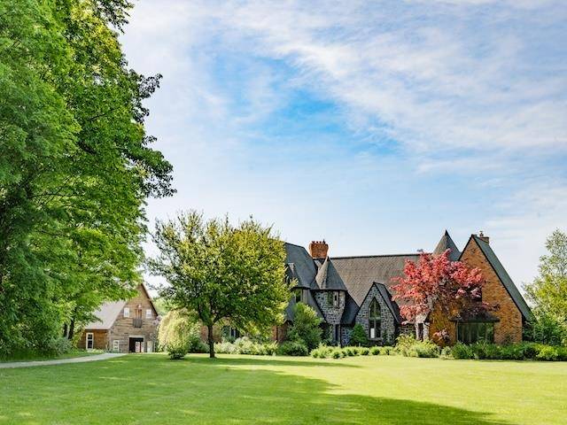 55 S Hope RDG, Blair Twp, MI 49696