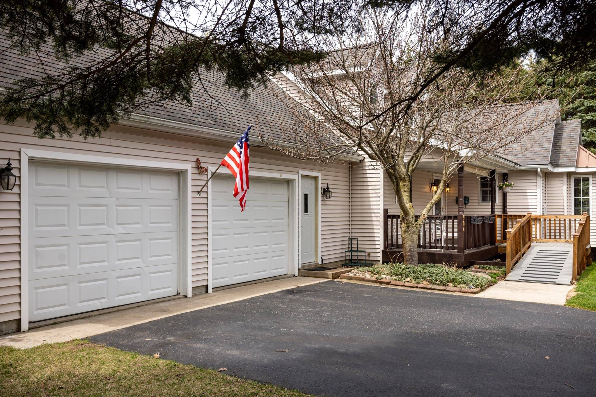 904 Bertina LN, Blairtownship_grandtraverse, MI 49696
