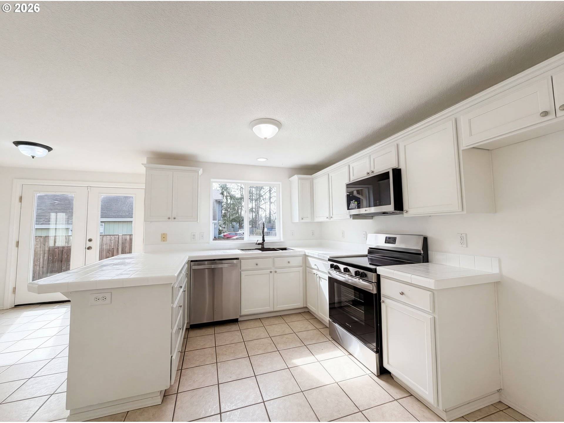 59130 OAK GLEN AVE, St Helens, OR 97051