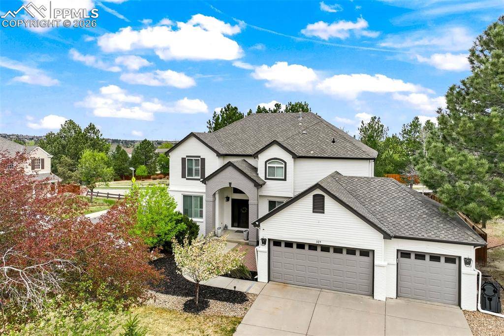 327 Ingleton CT, Castle Pines, CO 80108