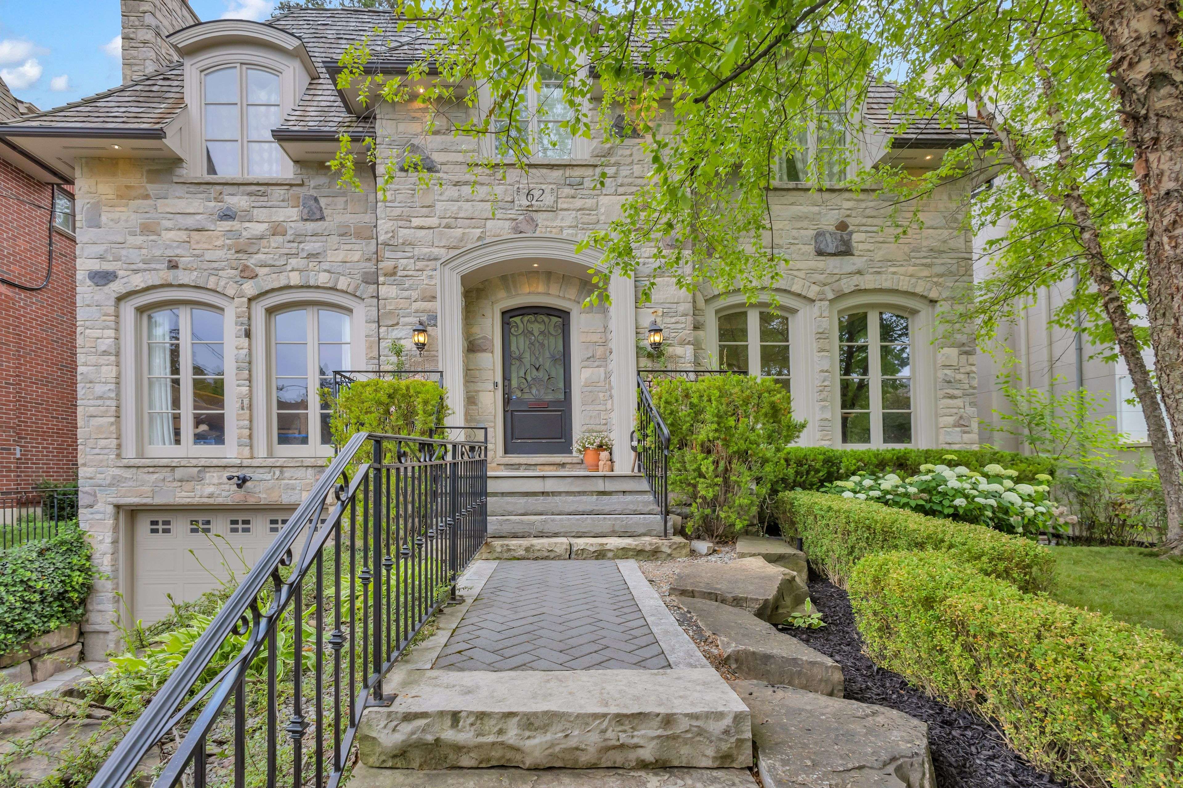 62 Glengowan RD, Toronto C04, ON M4N 1G4