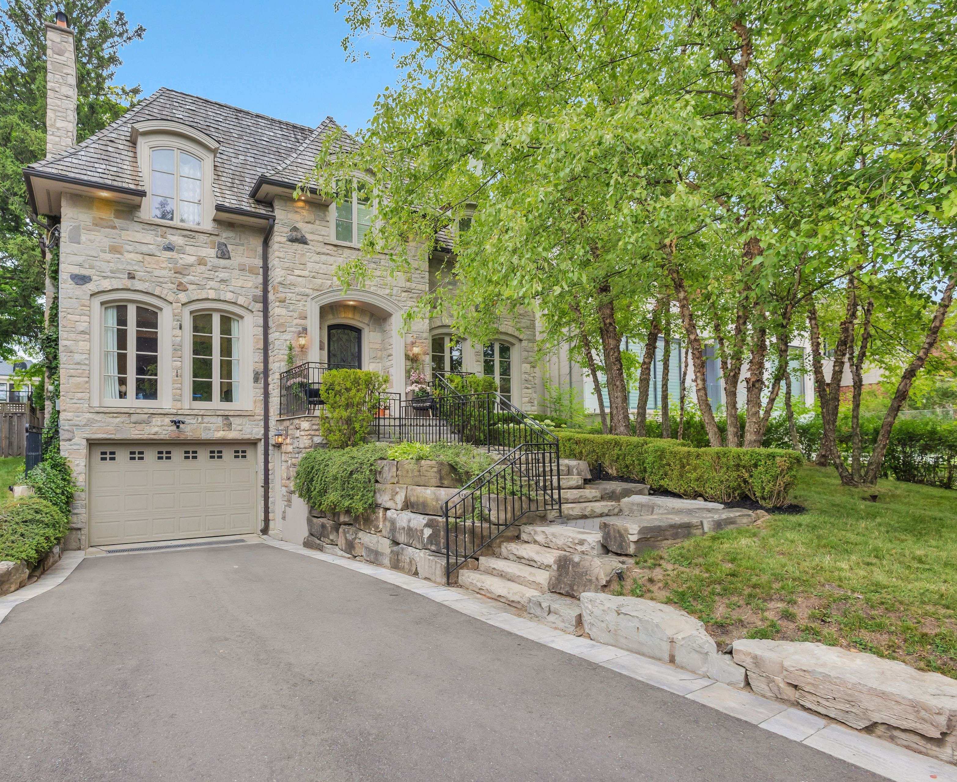 62 Glengowan RD, Toronto C04, ON M4N 1G4