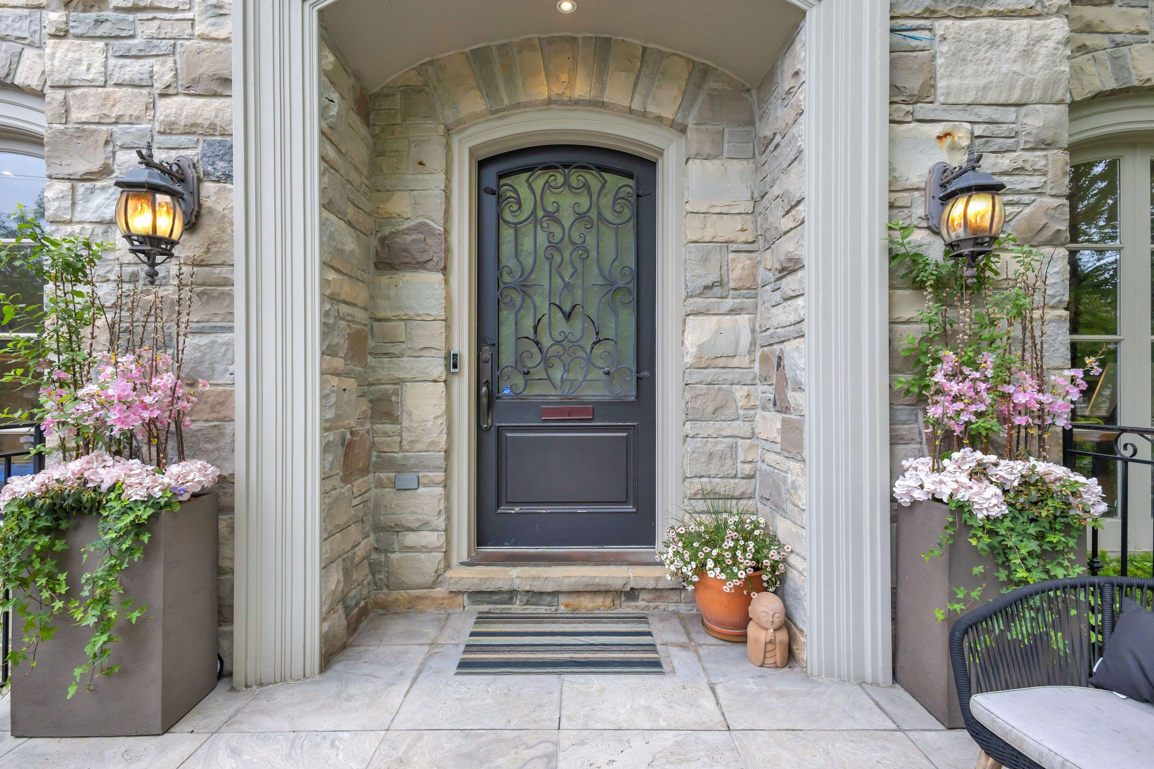 62 Glengowan RD, Toronto C04, ON M4N 1G4
