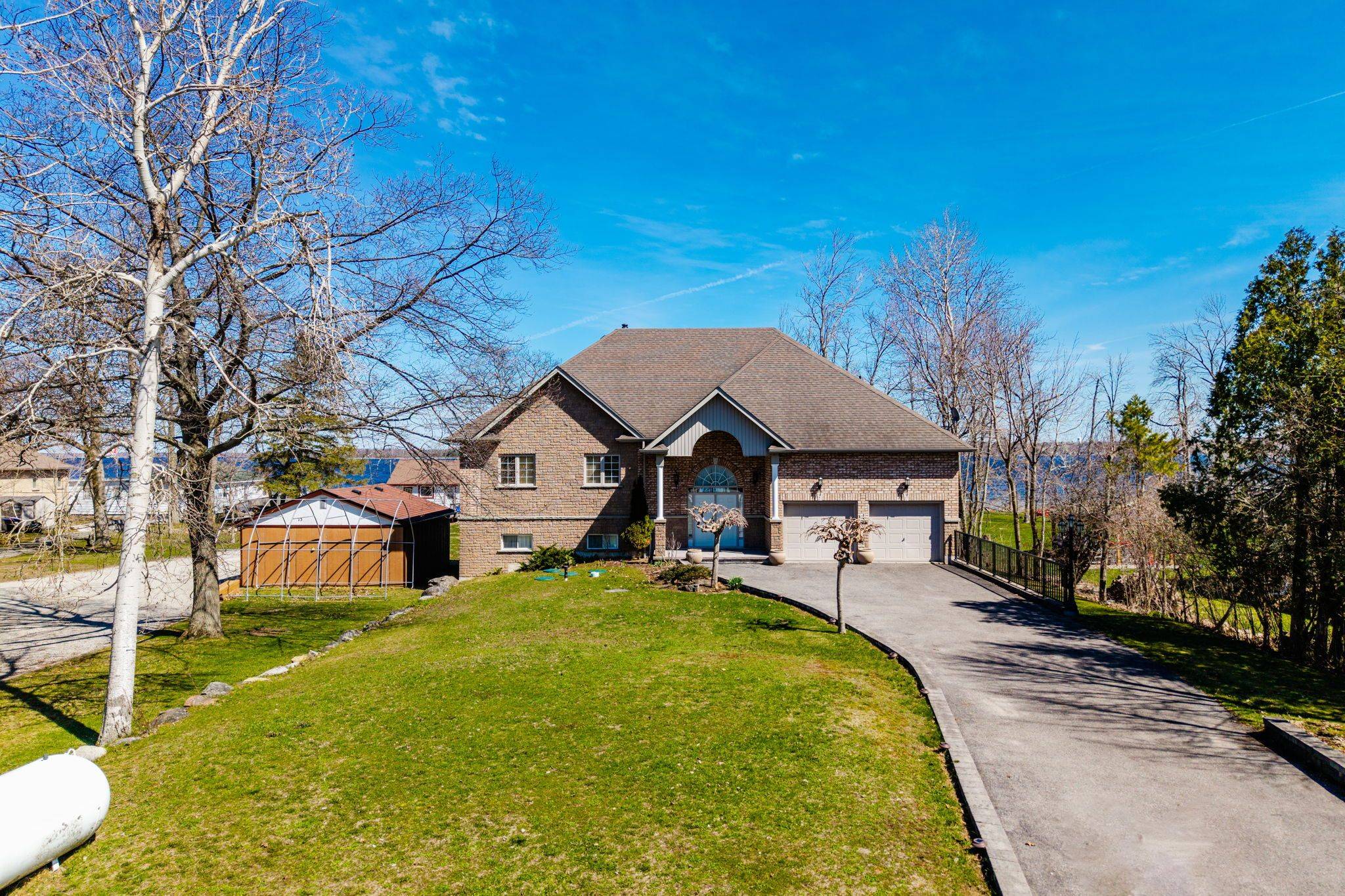 81 Silver Birch CRES, Tay, ON L0K 1R0