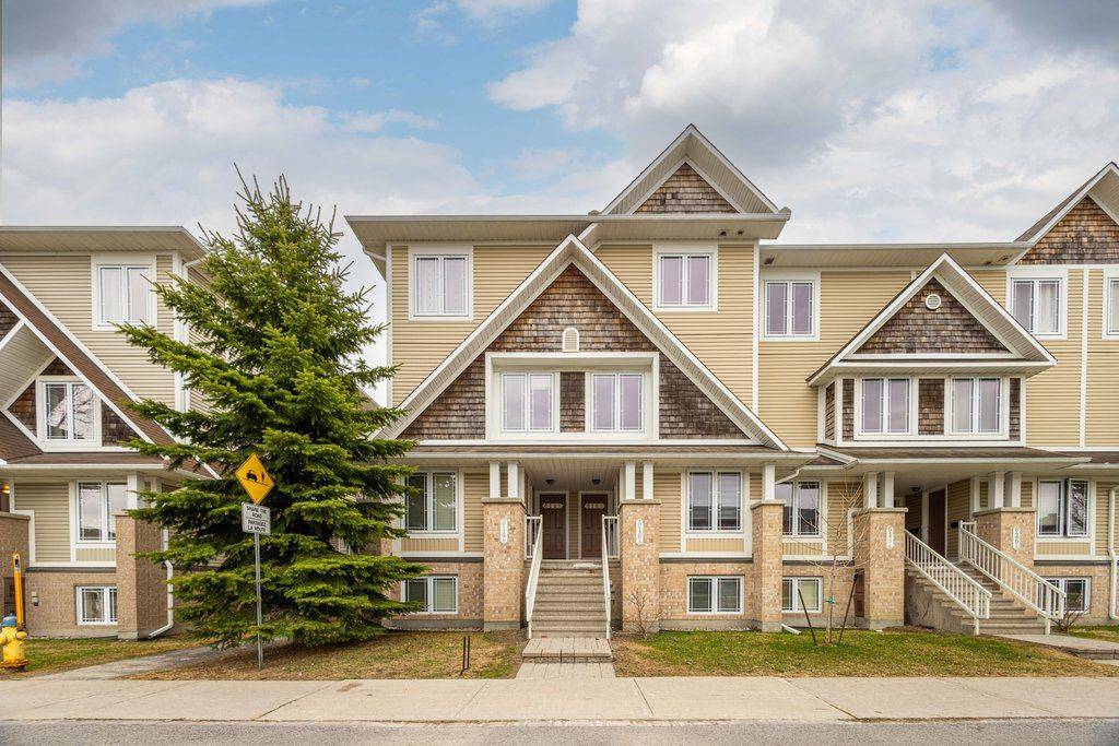 616 Chapman Mills DR #B, Barrhaven, ON K2J 3V2