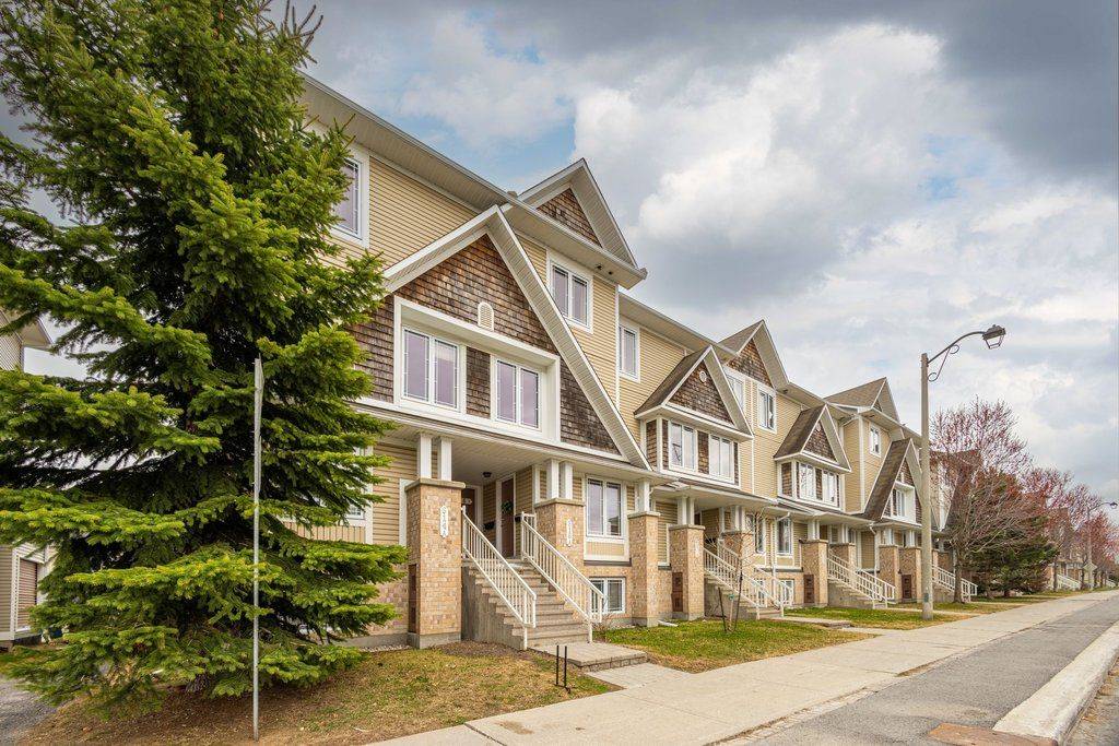616 Chapman Mills DR #B, Barrhaven, ON K2J 3V2