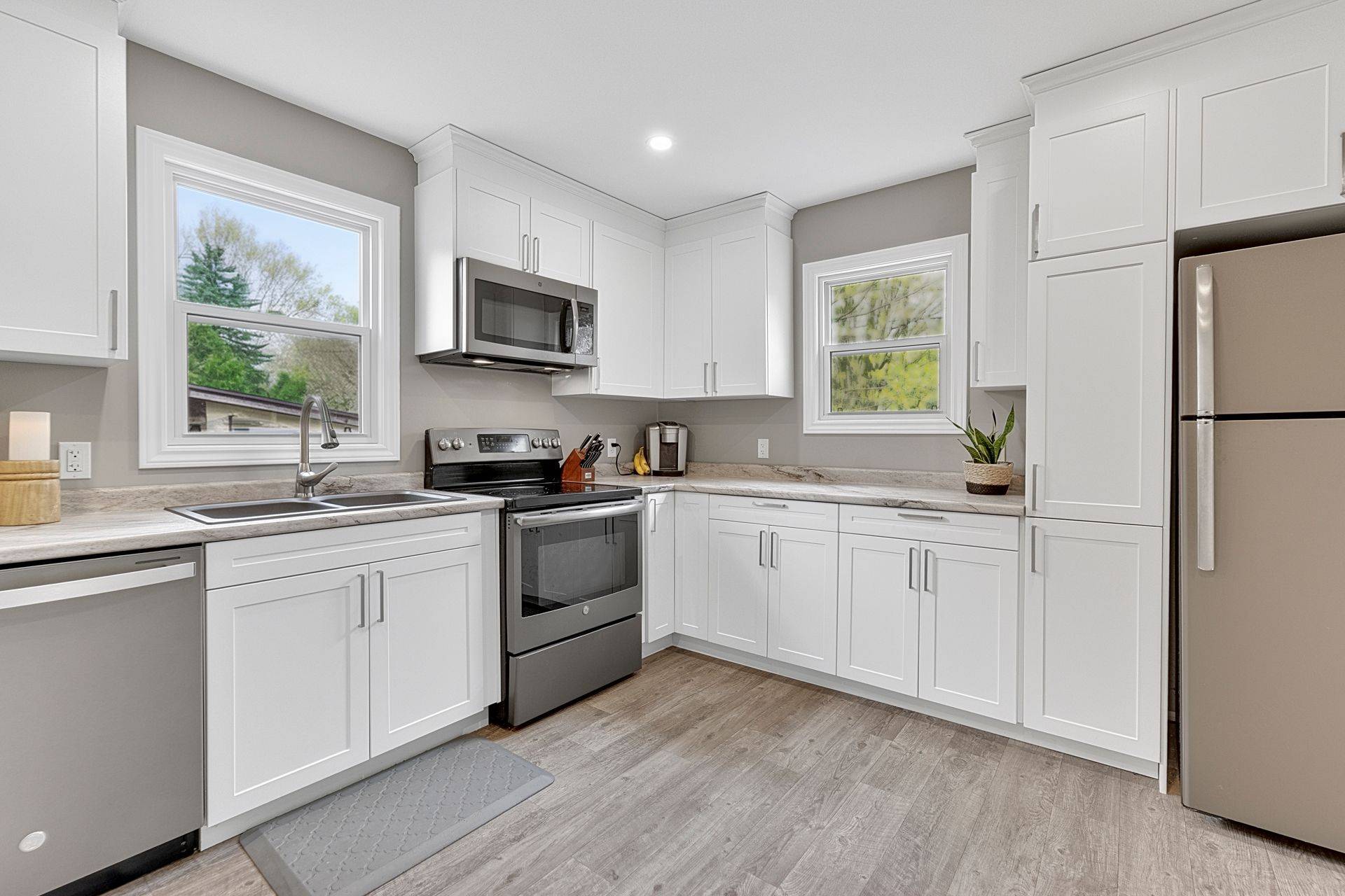 160 Richmond ST, Bluewater, ON N0M 1X0