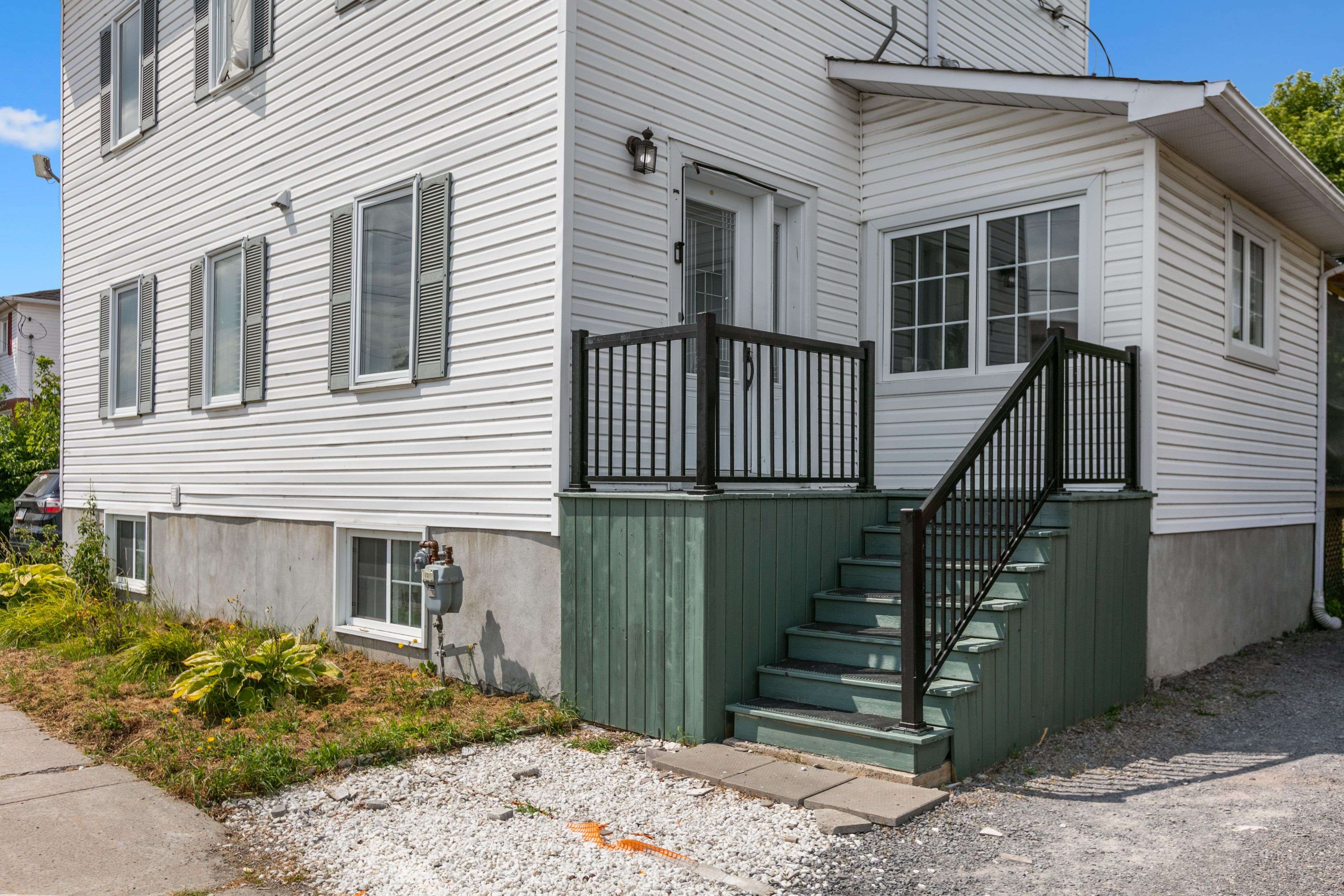 891 Lacroix RD, Clarence-rockland, ON K0A 2A0