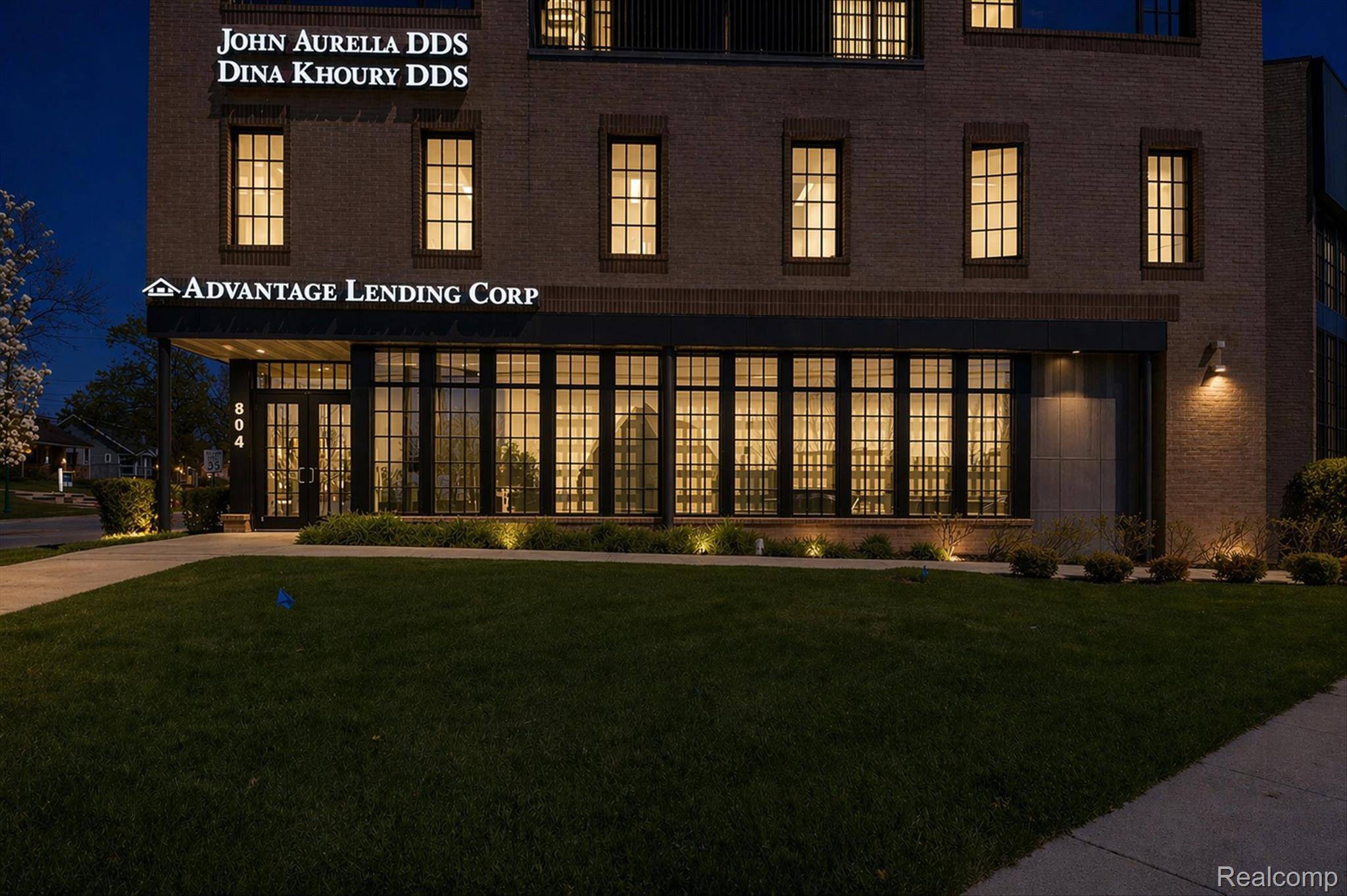 804 N Main ST #3A, Rochestercity_oakland, MI 48307