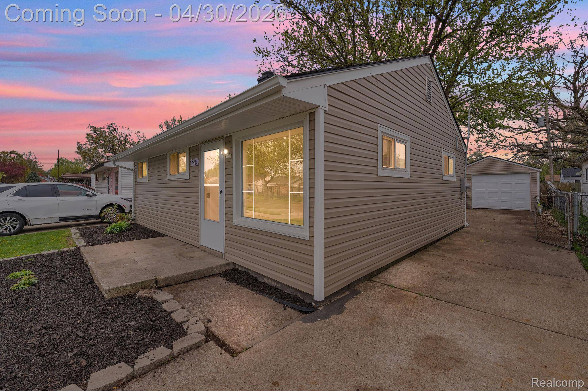 8248 Birch ST, Taylor, MI 48180