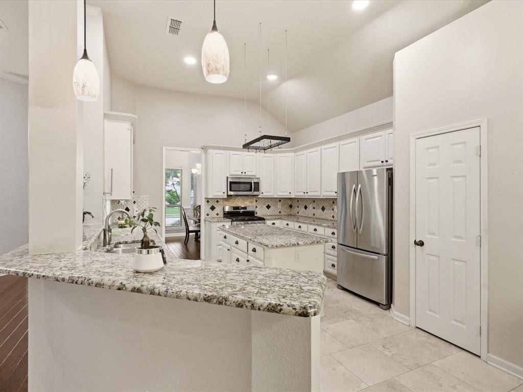 2421 London Drive, Plano, TX 75025