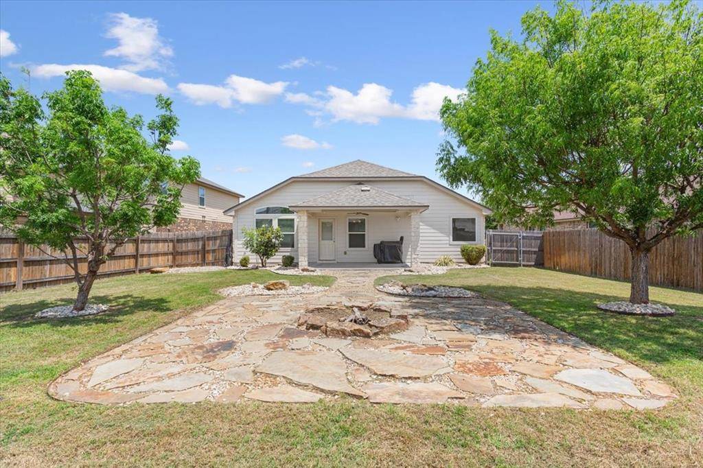 9448 Centennial Drive, Waco, TX 76708
