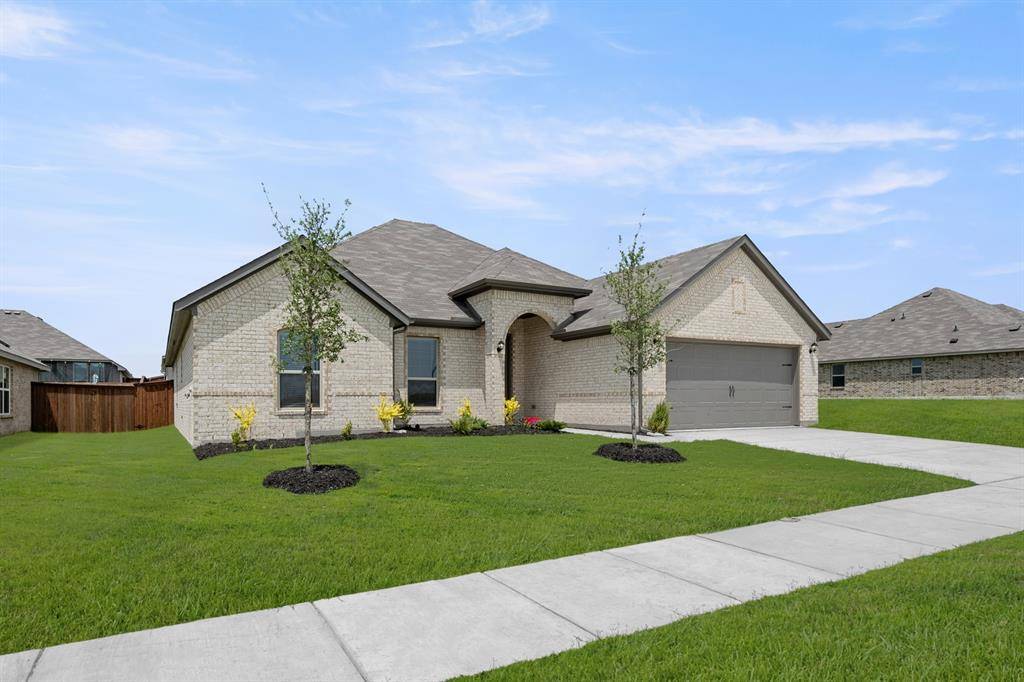 317 Comfort Drive, Godley, TX 76044