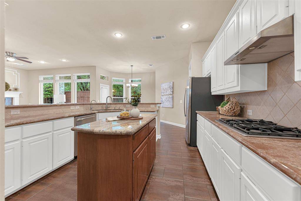 5824 WOODWIND Drive, Plano, TX 75093