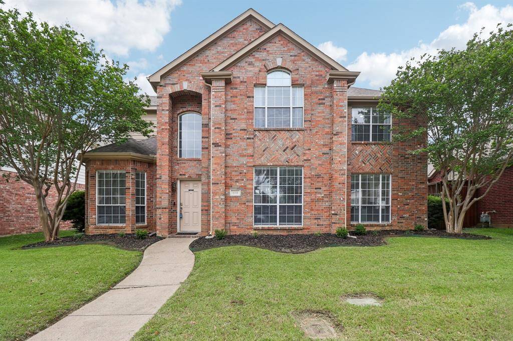 1318 Pinehurst Drive, Lewisville, TX 75077