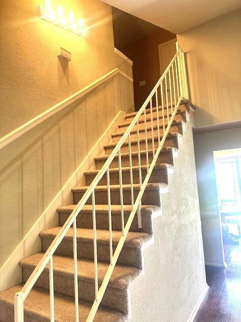 1600 Crimson Court, Arlington, TX 76018