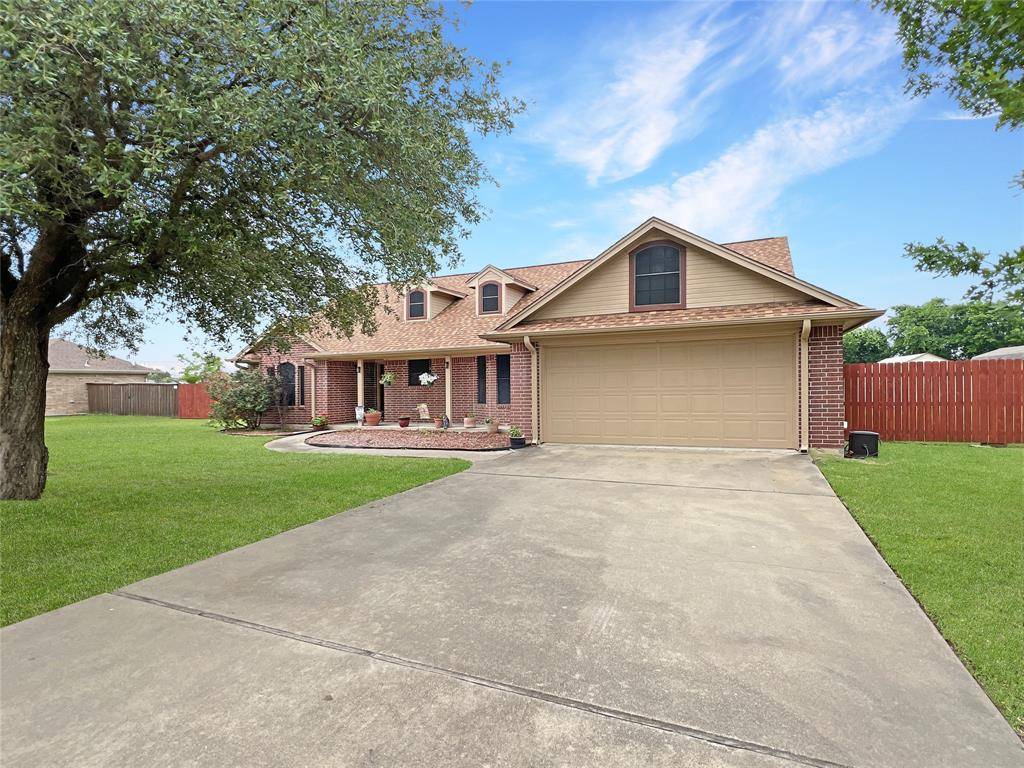 109 Continental Lane, Hillsboro, TX 76645