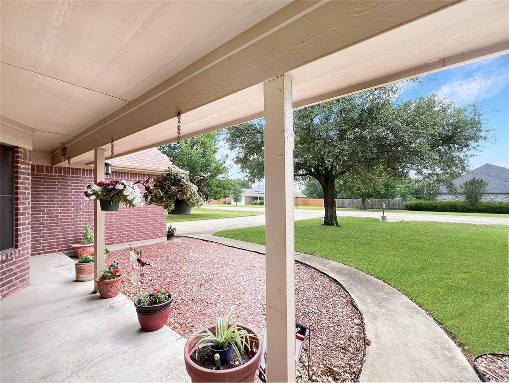 109 Continental Lane, Hillsboro, TX 76645