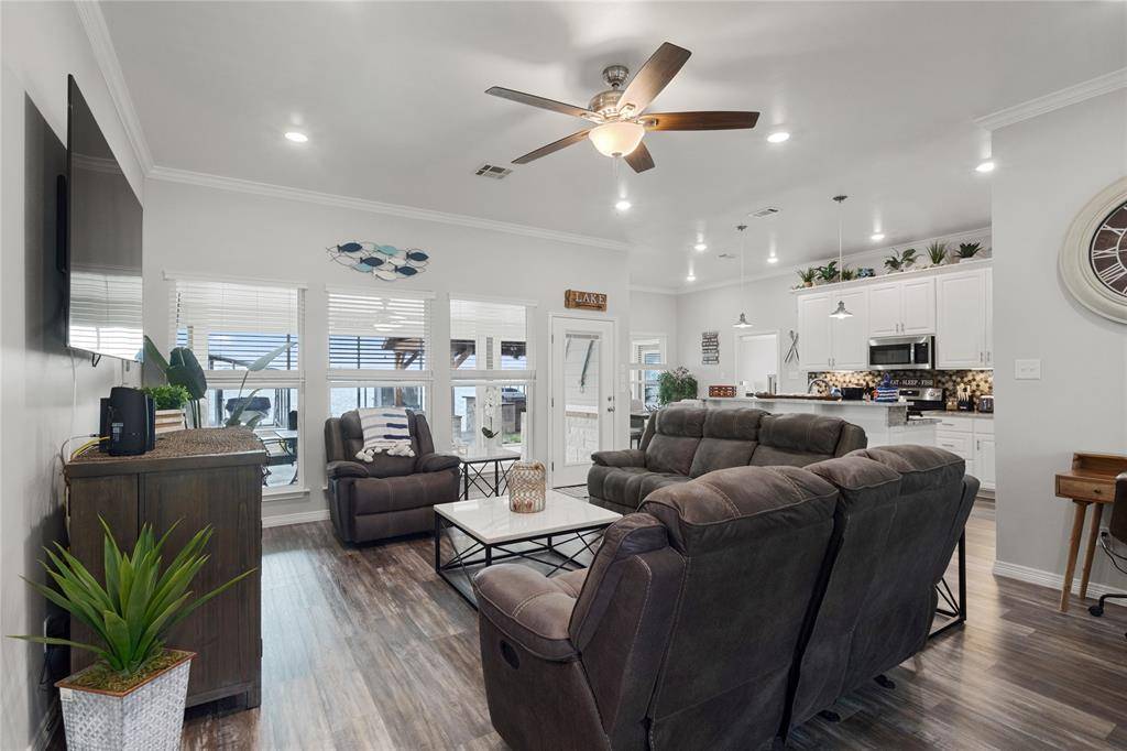 4511 Wildwood Circle, Granbury, TX 76049