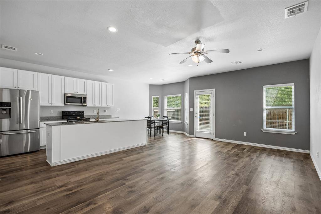 2801 17th Street, Fort Worth, TX 76106
