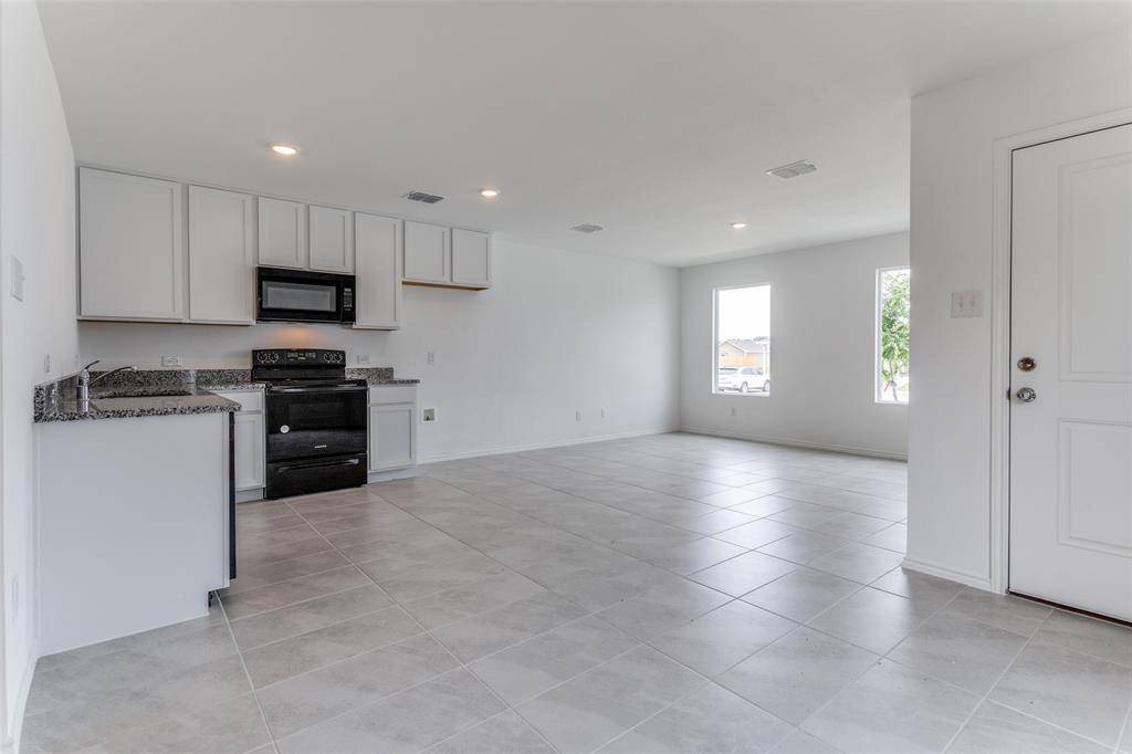 127 Sunflower Street, Princeton, TX 75407