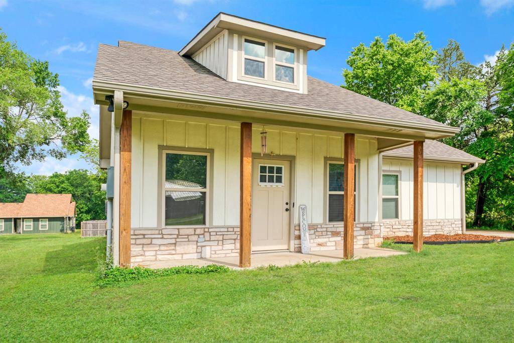 675 High Street, Blossom, TX 75416