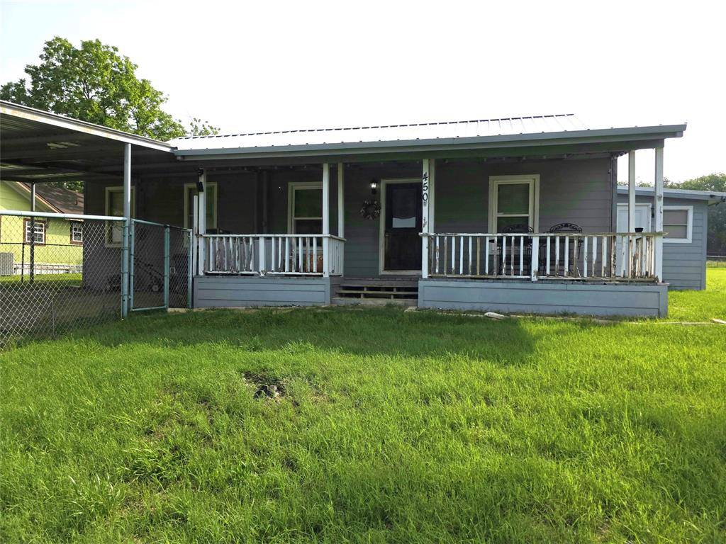 450 Valley Lane, Weatherford, TX 76085