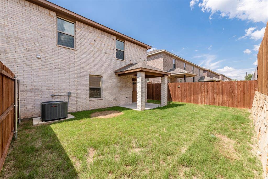 714 Rolling Terrace Circle, Granbury, TX 76049