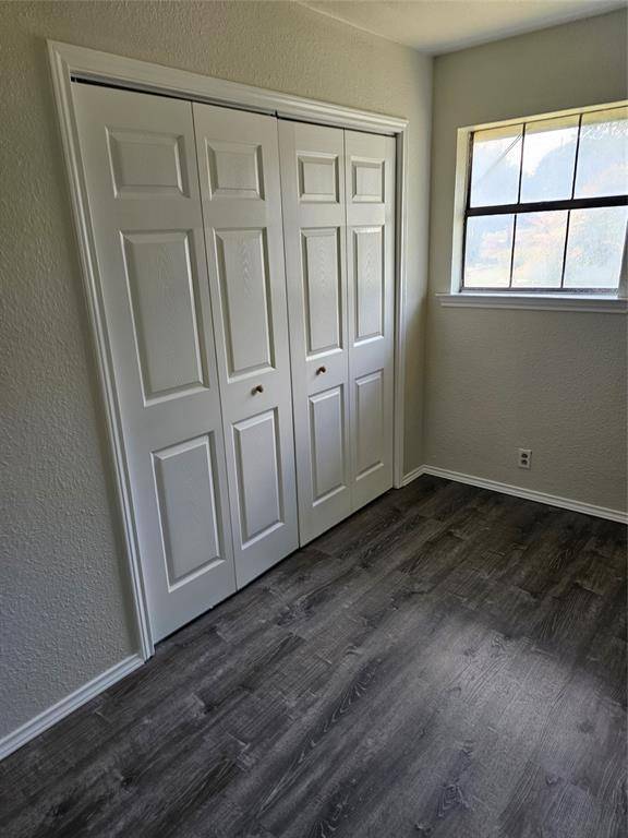 781 Hardeman, Italy, TX 76651
