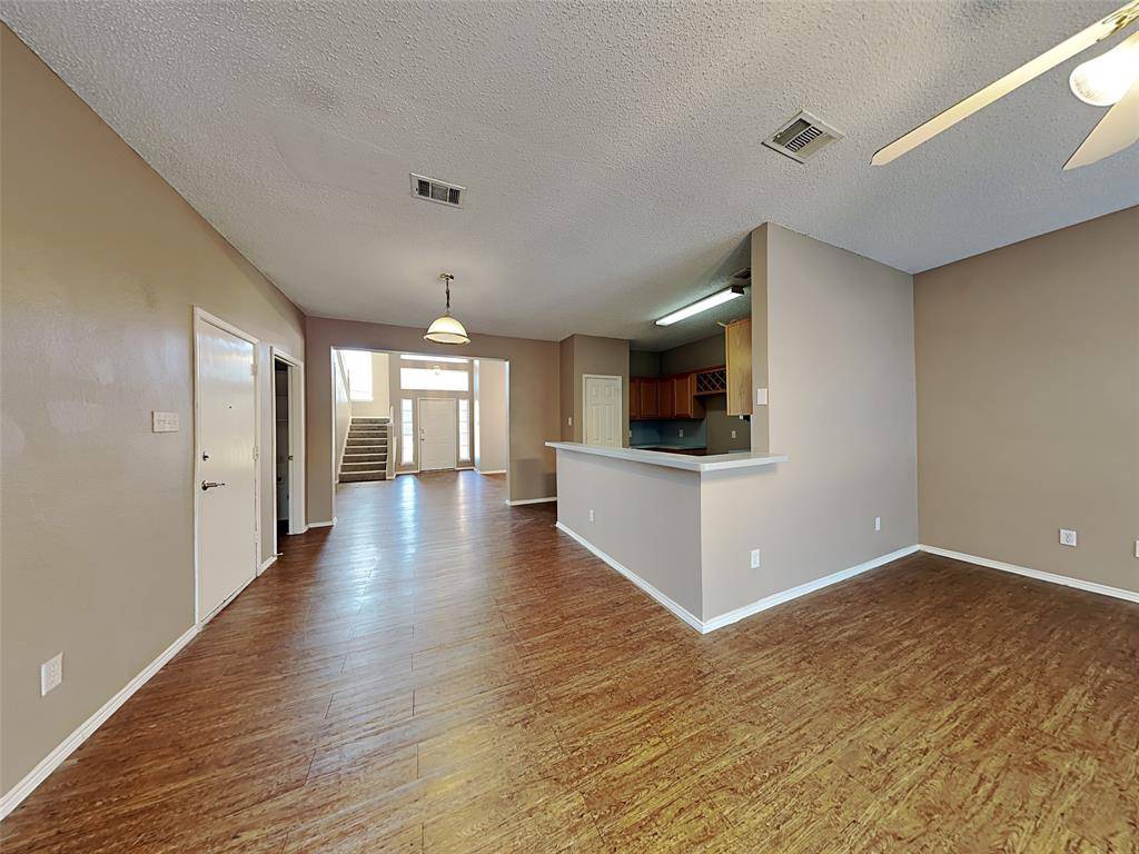110 Meadow Court, Forney, TX 75126