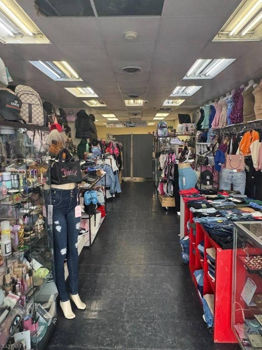 831-833 Elizabeth Ave, Elizabeth City, NJ 07201