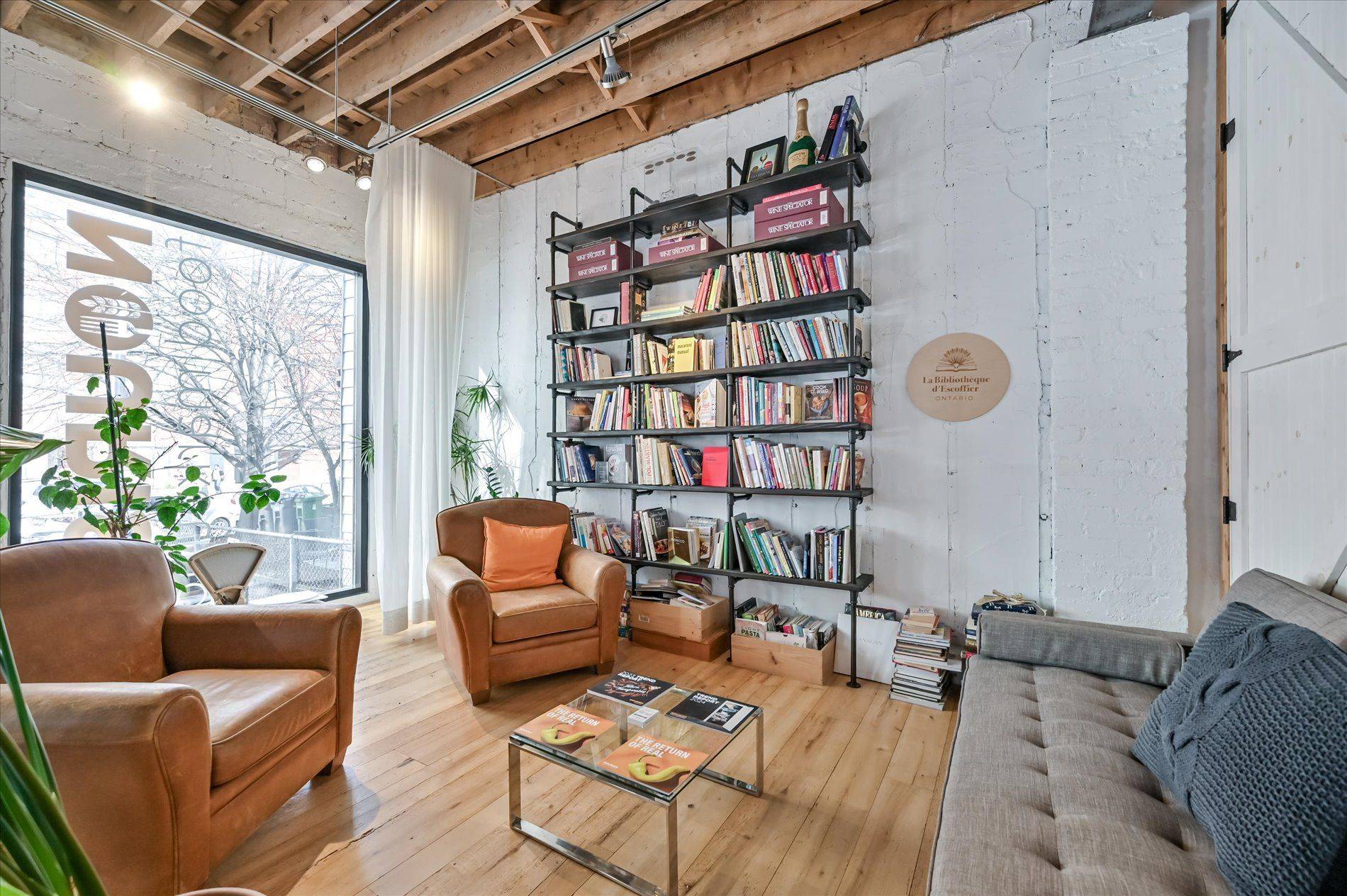 201 Niagara ST, Toronto C01, ON M5V 1C9