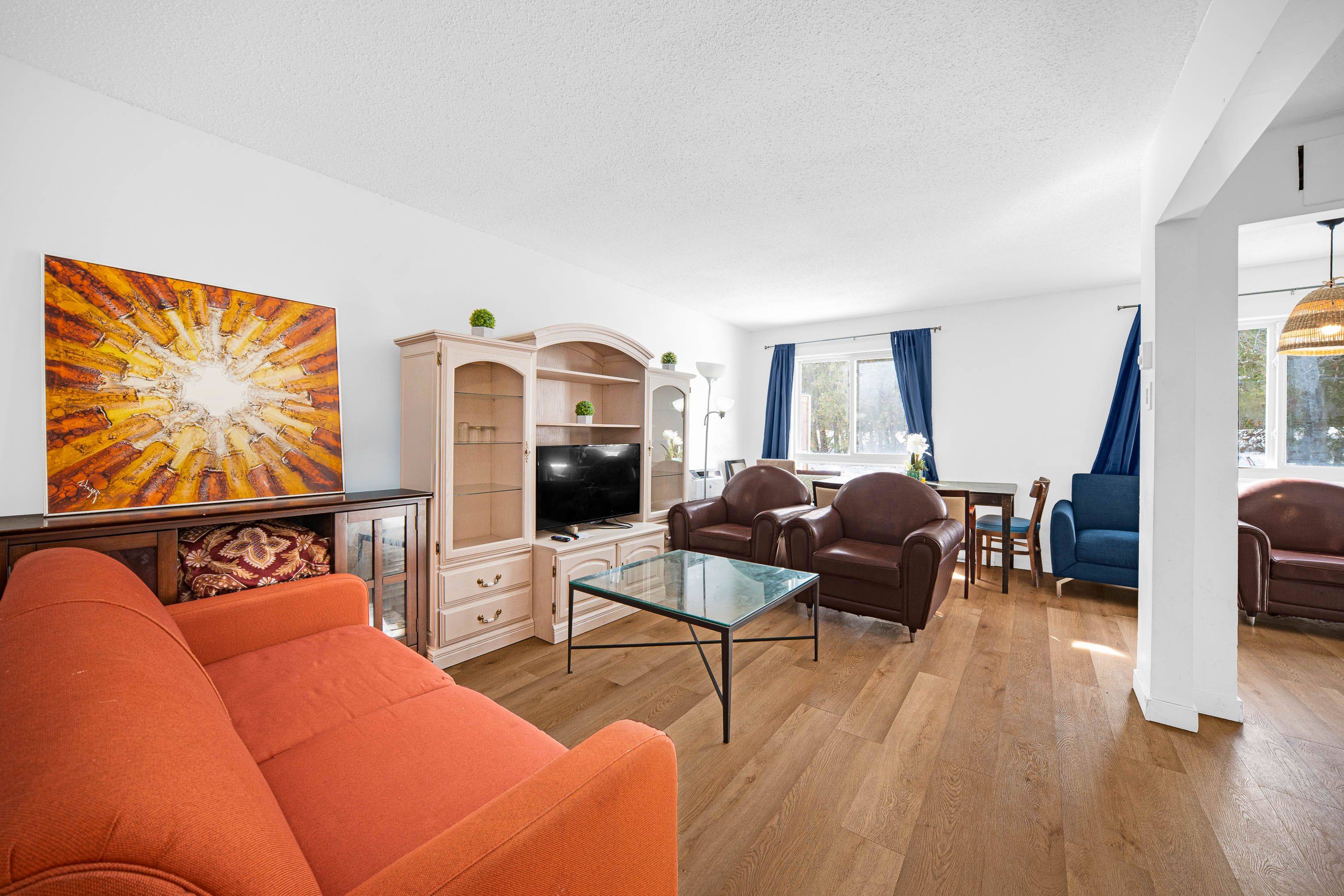 2080 Ogilvie RD #11K, Beacon Hill North - South And Area, ON K1J 7N8