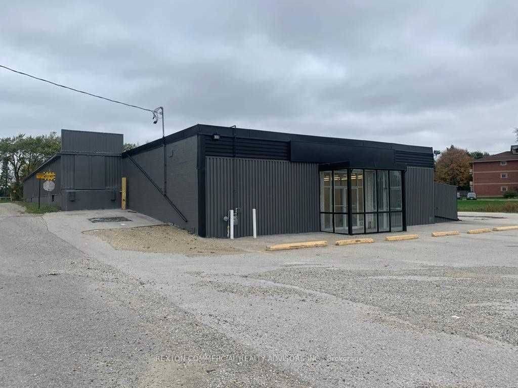 525 Queen ST #2, Wellington North, ON N0G 2L0