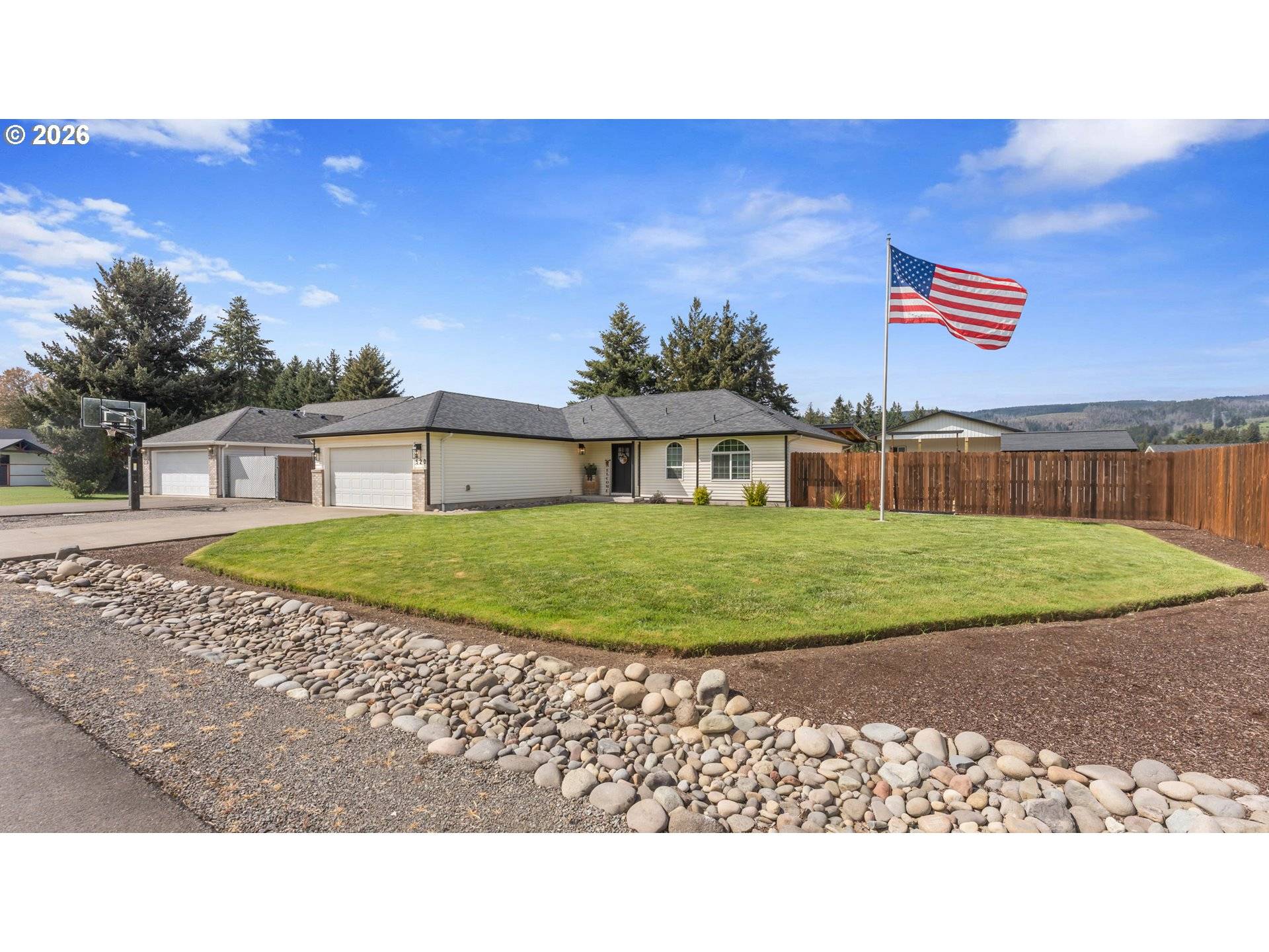 520 FIR ST, Lyons, OR 97358