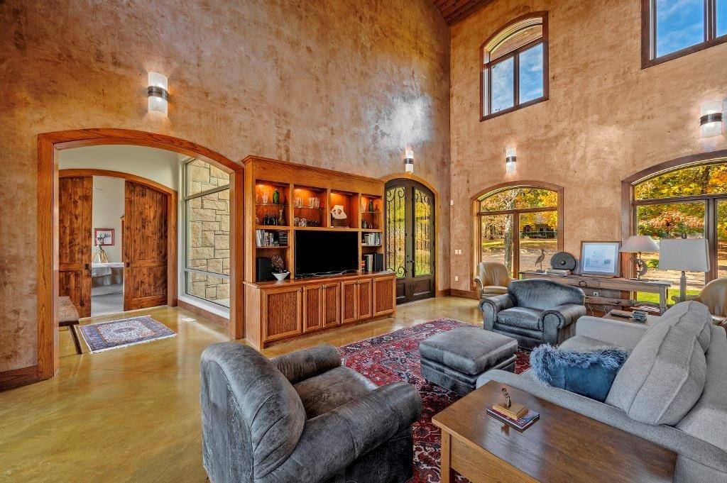 5094 Tower Drive, Kingston, OK 73439