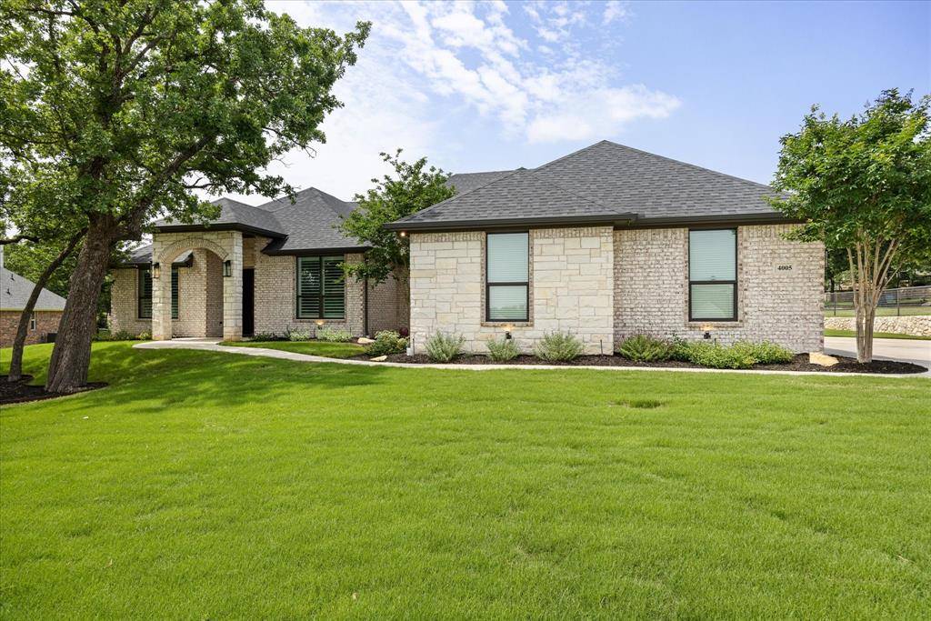 4005 Legend Trail, Granbury, TX 76049