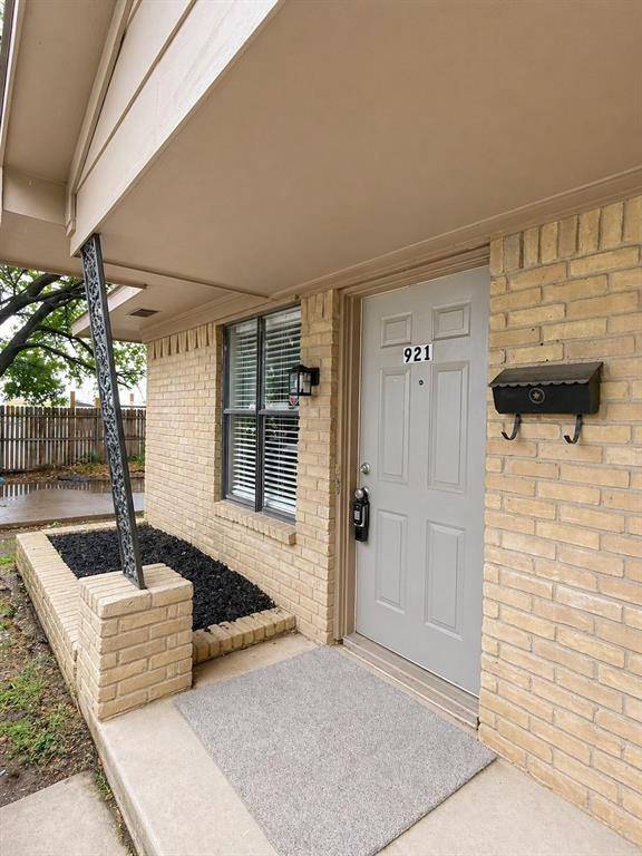 921 W Rochelle Road, Irving, TX 75062