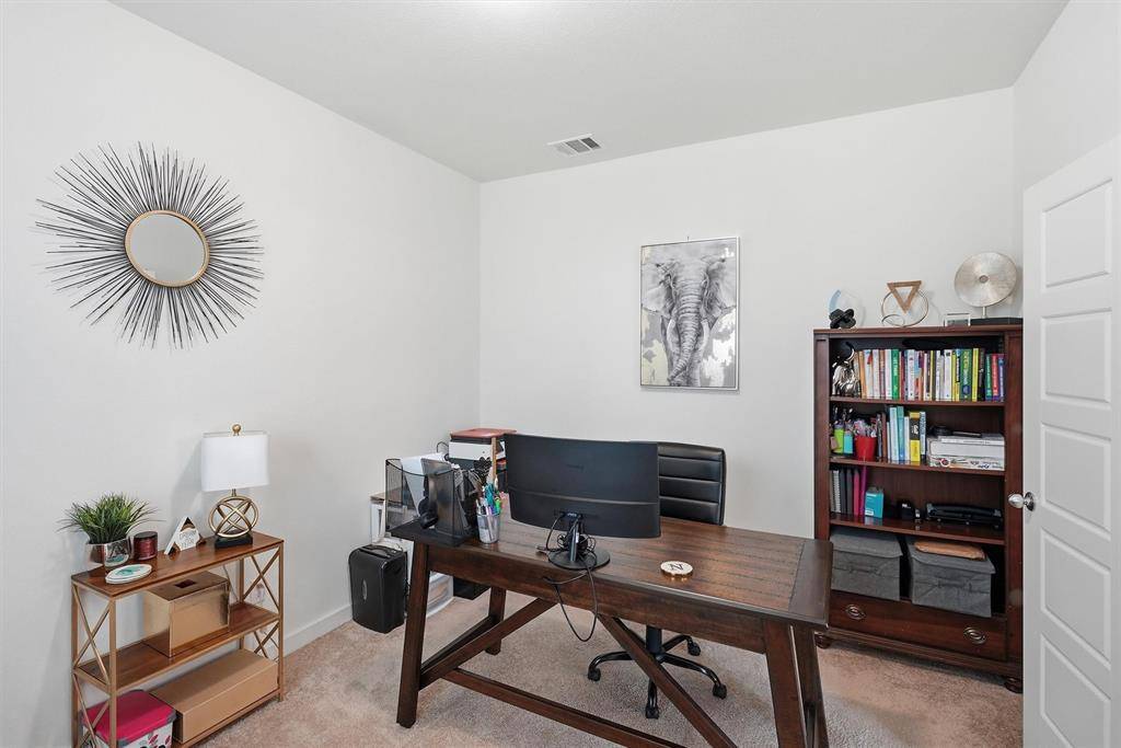 2025 Eagle Boulevard, Fort Worth, TX 76052