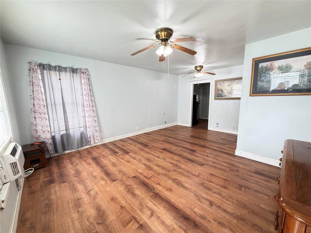 605 E Morton Street, Denison, TX 75021