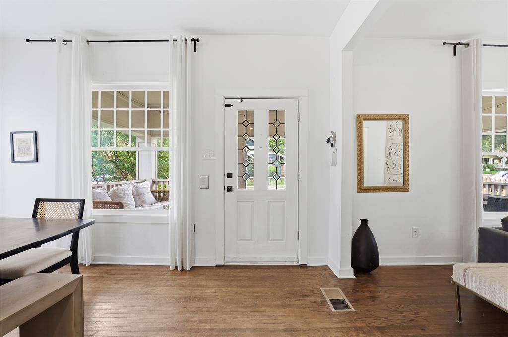 2108 Washington Avenue, Fort Worth, TX 76110