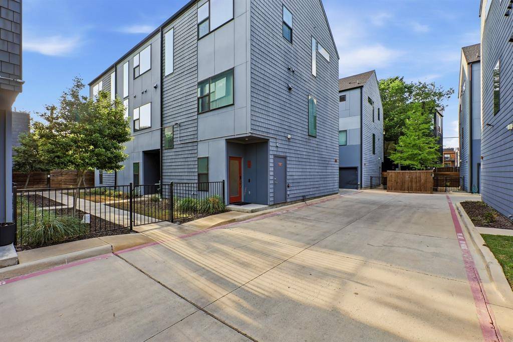 427 W 10TH Street Street #502, Dallas, TX 75208