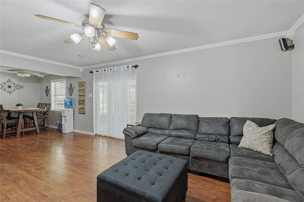 1028 S Idlewild Drive, Sherman, TX 75090