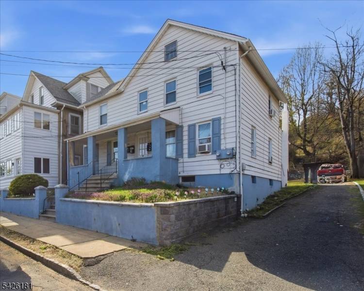 26 Orchard St, Summit City, NJ 07901