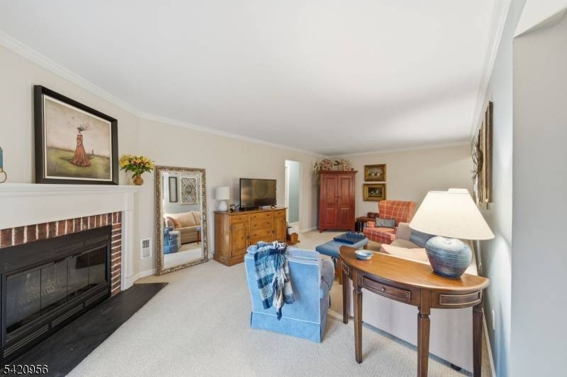 36 Countryside Dr, Bernards Twp., NJ 07920