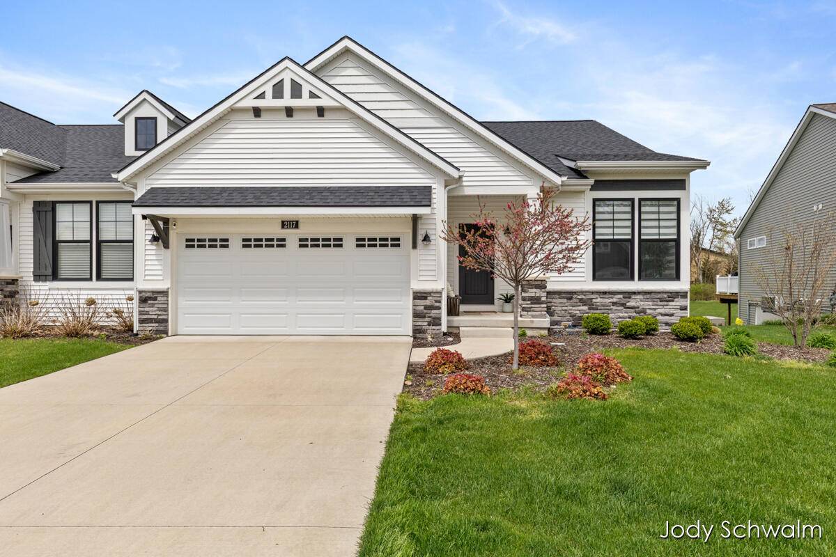 2117 Flowering DR, Jamestown Twp, MI 49426