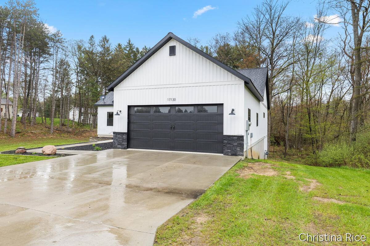 17130 Spruce Cove TRL NE, Spencertownship_kent, MI 49326