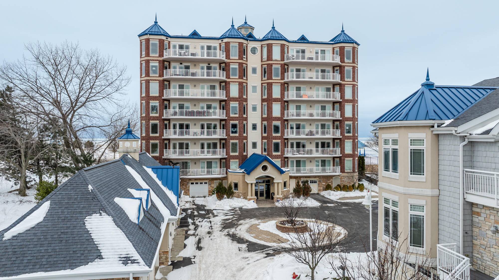 200 Lake ST #3B, Stjosephcity_berrien, MI 49085
