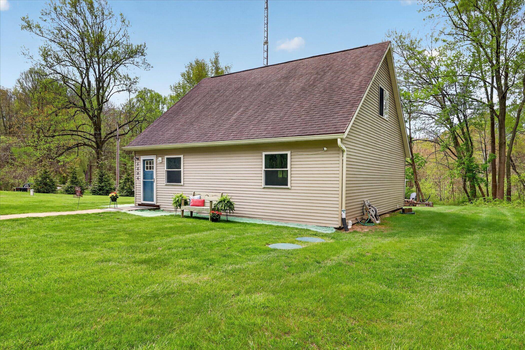 5896 Erie ST, Hagar Twp, MI 49038